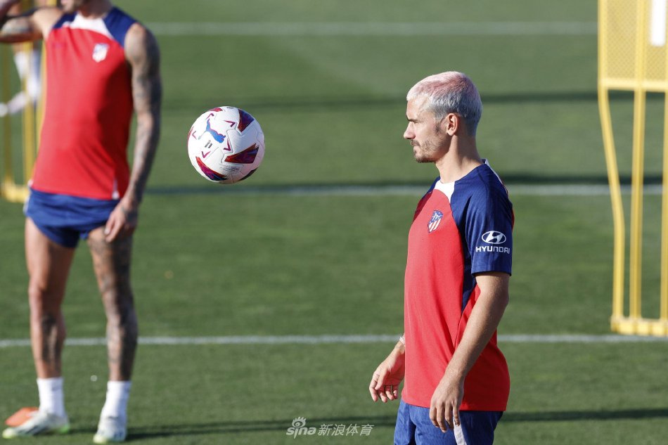 于很多年轻 于很多年轻