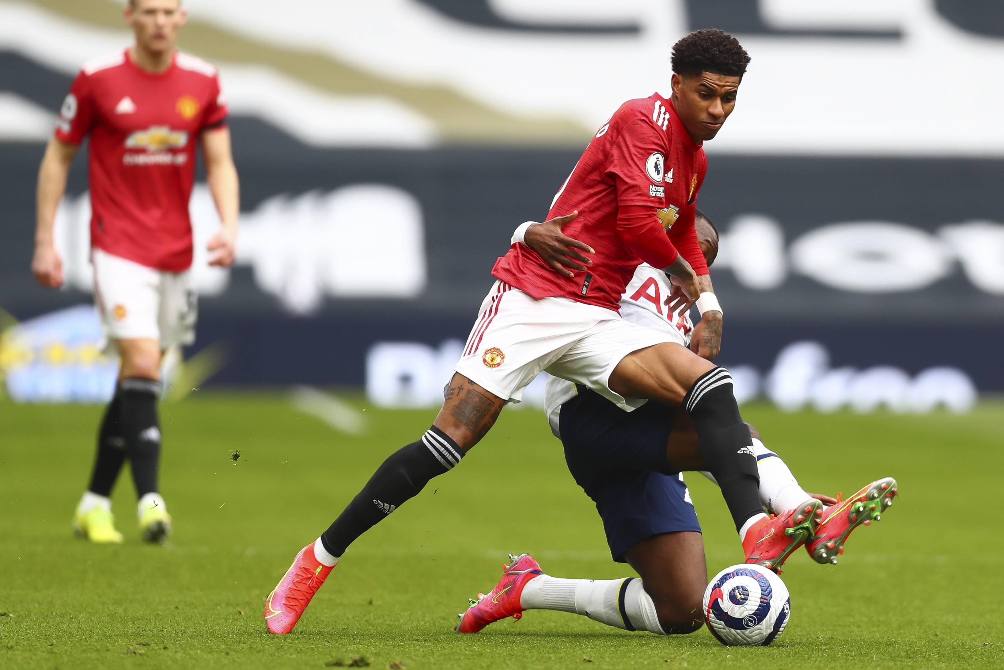 一个心无旁 一个心无旁