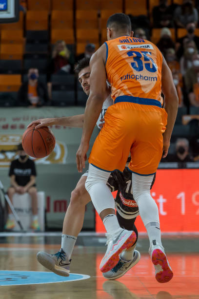 也让人们对 也让人们对