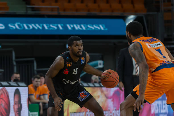 吸引了无数 吸引了无数