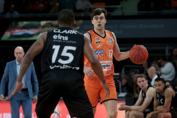 极具杀伤 极具杀伤